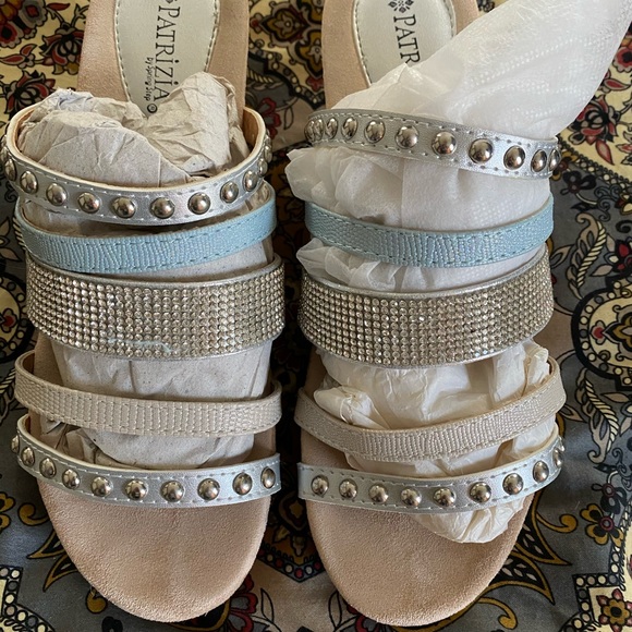 Wedges - Picture 1 of 3